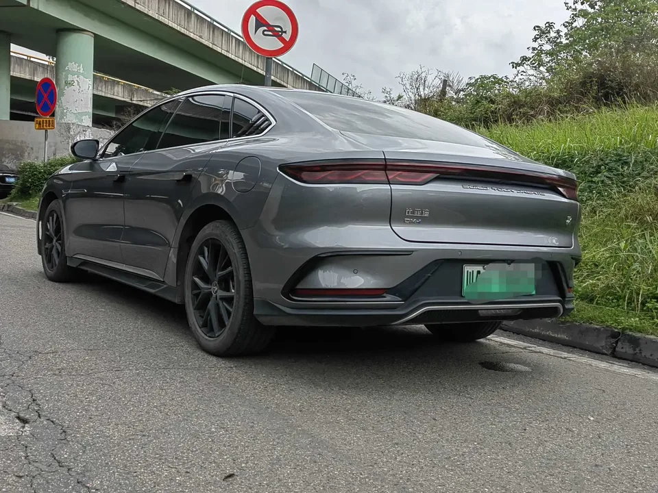 BYD Han DM DM-i Honor Edition 121KM Premium Edition 2024 — миниатюра 2