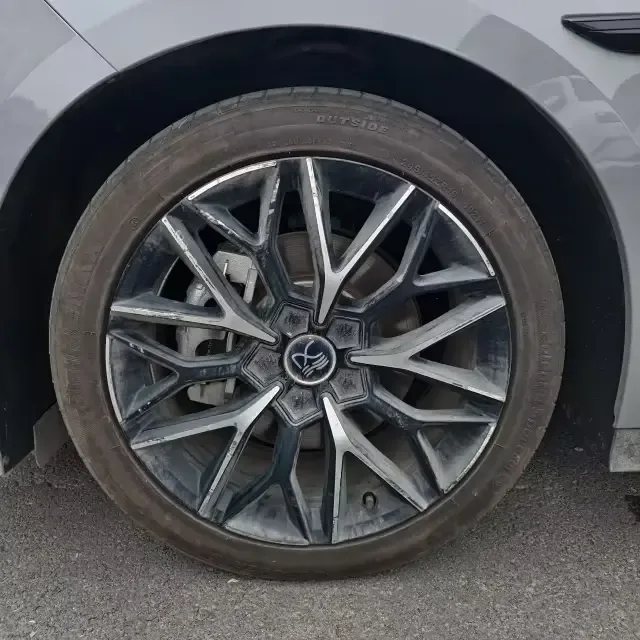 BYD Han DM Intelligent Driving Edition DM-i 125KM LiDAR Flagship Model 2025 — миниатюра 2