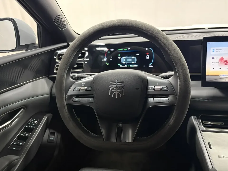 BYD Qin L DM DM-i 80KM Leading Model 2024 — миниатюра 4
