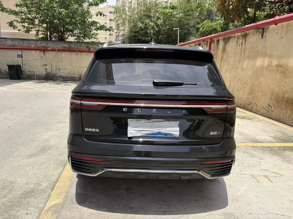 Geely Monjaro 2.0TD DCT EVO 2WD Luxury Edition 2023 — миниатюра 2