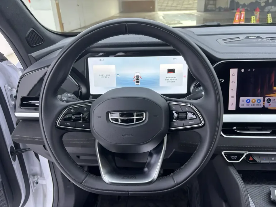 Geely Monjaro Xingyue L 2024 2.0TD High Power Automatic 2WD Yunqi Edition 2024 — миниатюра 4