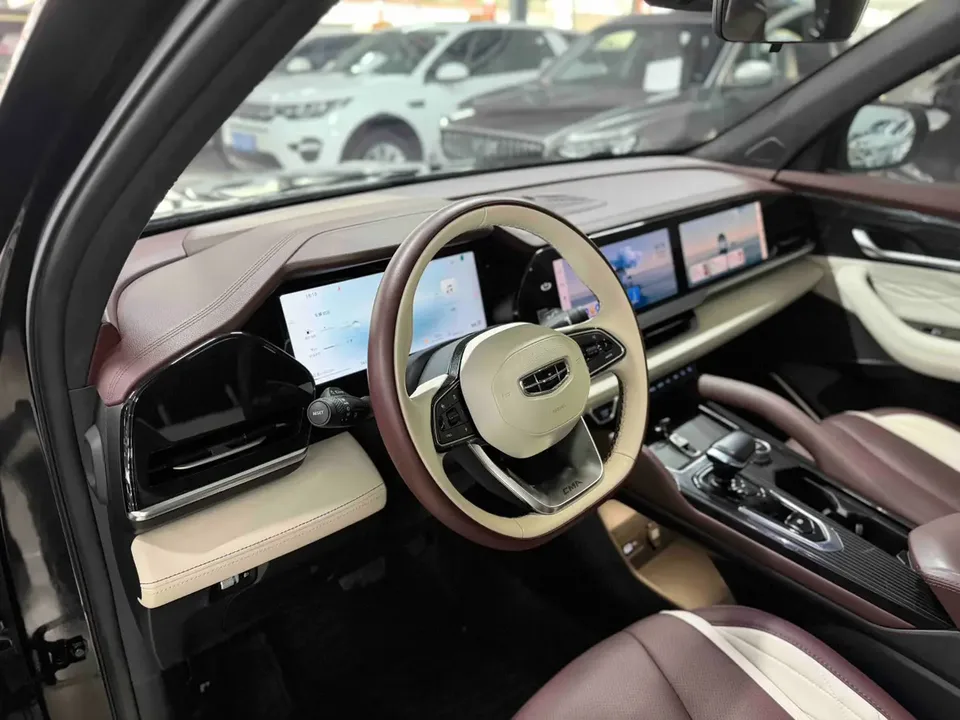 Geely Monjaro Xingyue L 2024 2.0TD High Power Automatic 2WD Yunqi Edition 2024 — миниатюра 4