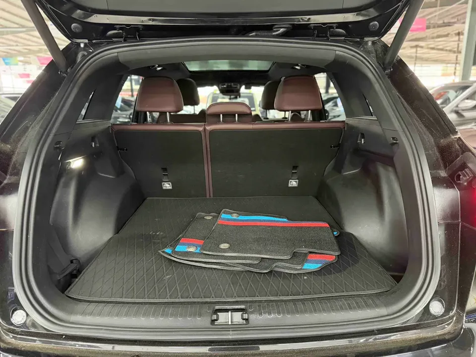 Geely Monjaro Xingyue L 2024 2.0TD High Power Automatic 2WD Yunqi Edition 2024 — миниатюра 5