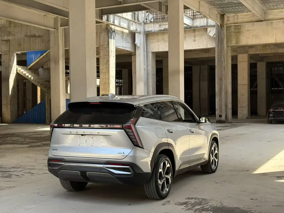 Geely Atlas L 1.5TD DCT Longteng Edition 2024 — миниатюра 2