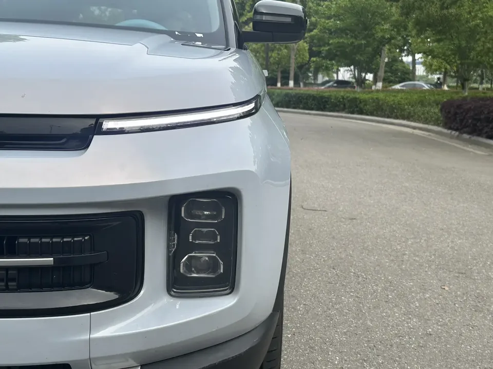 Geely ICON ICON 2023 Geely ICON 2023 1.5TD Chocolate Edition 2024 — thumbnail 3