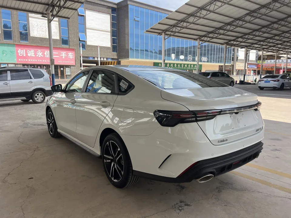 Geely Binrui Binrui 2024 Binrui COOL 1.5T DCT Longteng Edition 2026 — thumbnail 4