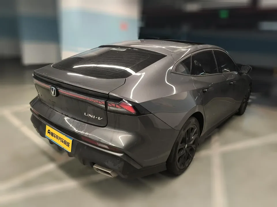 Changan UNI-V Changan UNI-V 2024 1.5T Premium 2024 — thumbnail 3