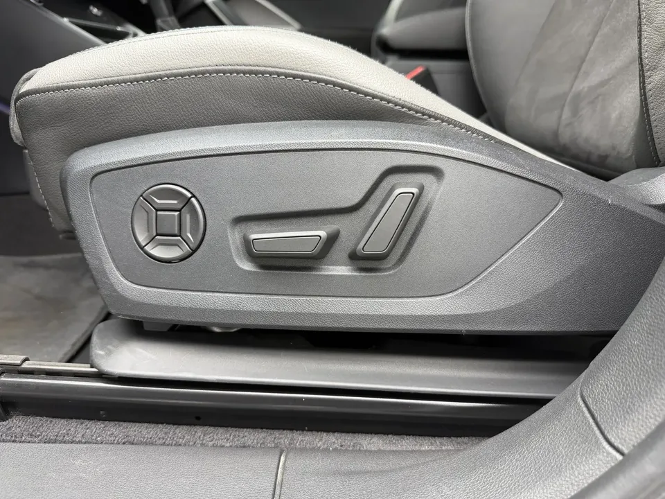 Audi Q3 Audi Q3 2022 35 TFSI Fashionable and Dynamic 2022 — миниатюра 3