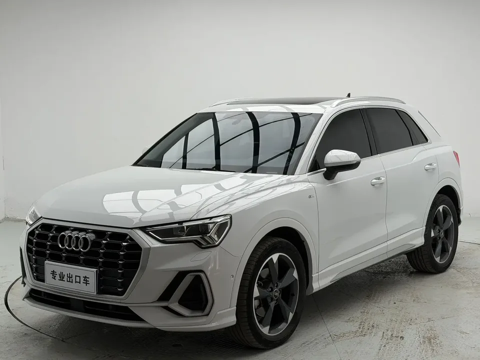 Audi Q3 Audi Q3 2022 35 TFSI Fashionable and Dynamic 2022 — фото 1, купить с доставкой в Москву