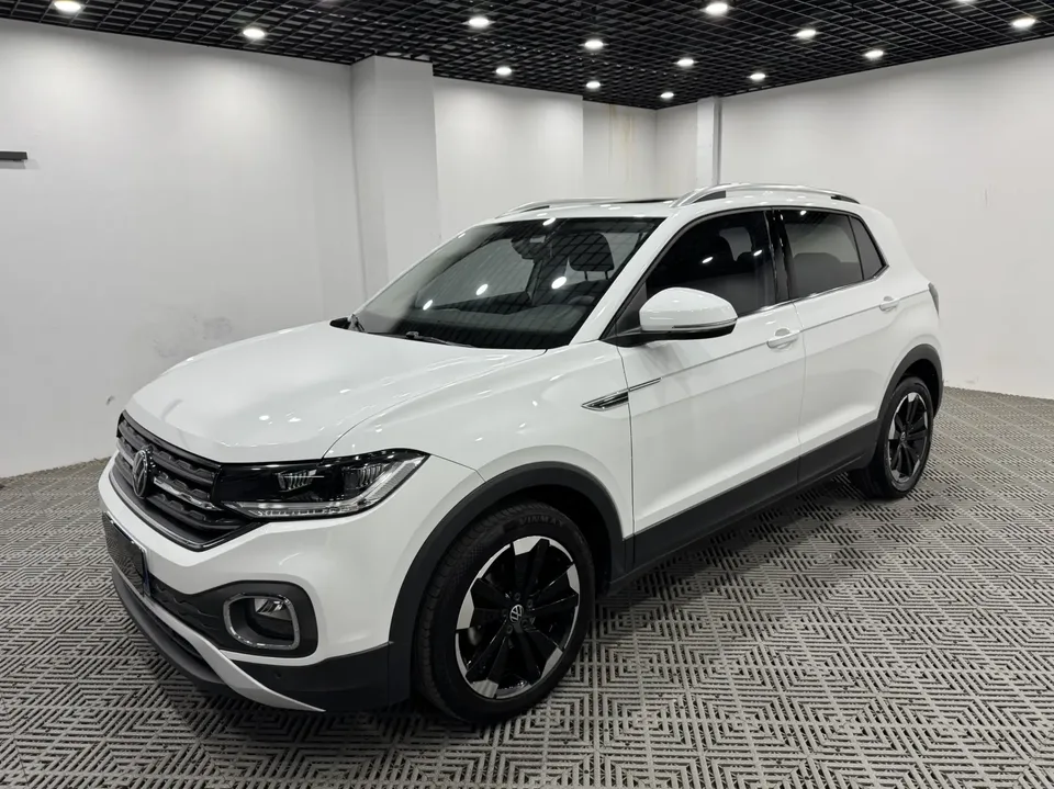 Volkswagen Explore the shadows 2022