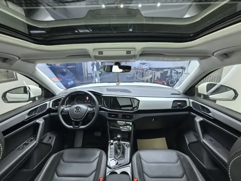 Volkswagen Tayron Tanyue 2022 280TSI 2WD Luxury Smart Edition 2022 — миниатюра 3