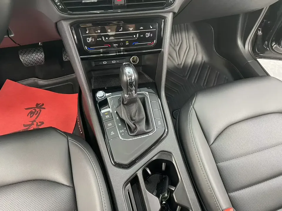 Volkswagen Tharu 280TSI 2WD Luxury Edition 2022 — миниатюра 4