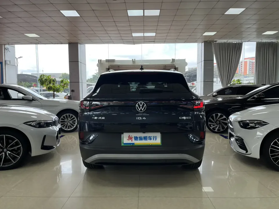 Volkswagen ID.4 Crozz Pure Edition 2025 — миниатюра 2