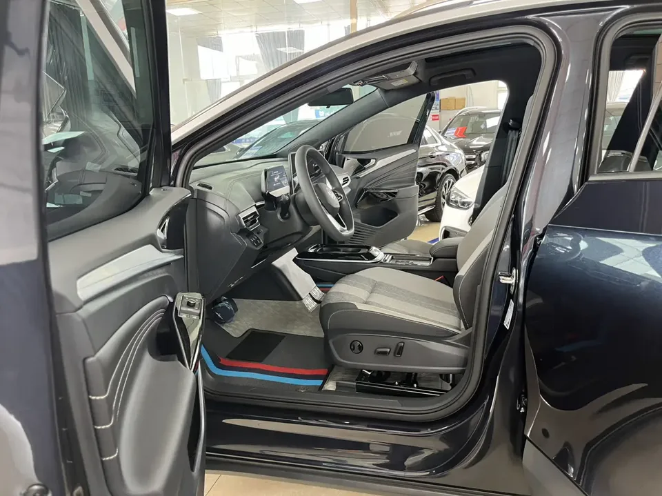 Volkswagen ID.4 Crozz Pure Edition 2025 — миниатюра 5