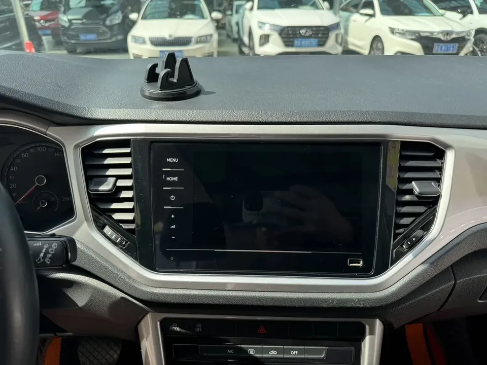Volkswagen T-Roc Tanyue 280TSI DSG 2WD Elite PLUS 2023 — миниатюра 3