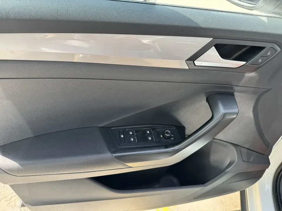 Volkswagen T-Roc Tanyue 280TSI DSG 2WD Elite PLUS 2023 — миниатюра 5