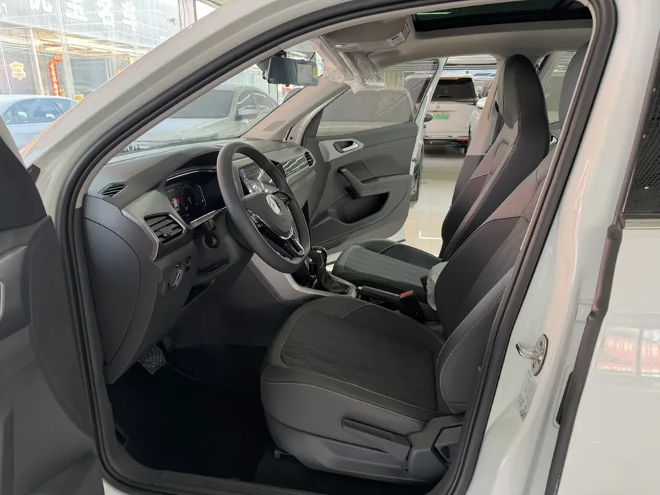 Volkswagen Tu Kai Tukai 2023 1.5L automatic comfort version 2023 — миниатюра 4