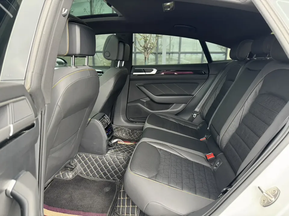 Volkswagen Arteon 380TSI Eye-catching Edition 2024 — миниатюра 3