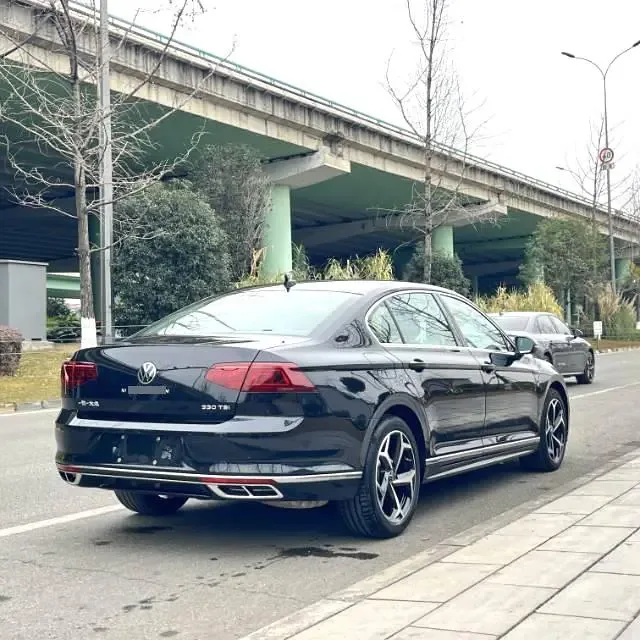 Volkswagen Magotan Magotan 2023 2 million commemorative edition 330TSI DSG luxury model 2023 — миниатюра 5