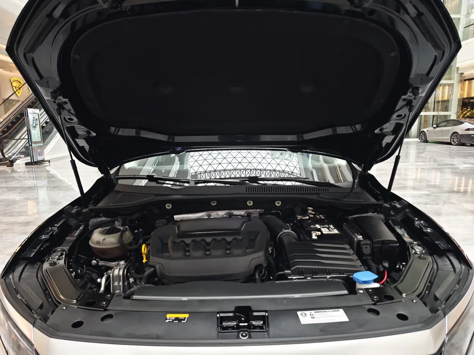 Volkswagen Passat Passat 2024 330TSI Elite Edition 2024 — миниатюра 3