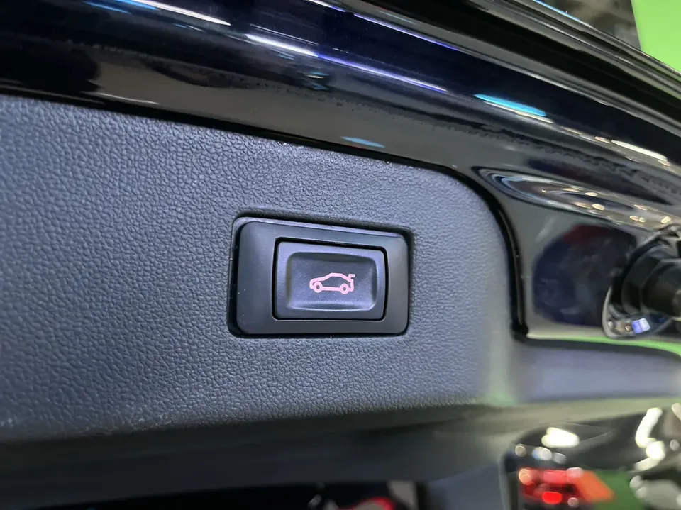Volkswagen Passat facelift 330TSI Elite Edition 2023 — миниатюра 4