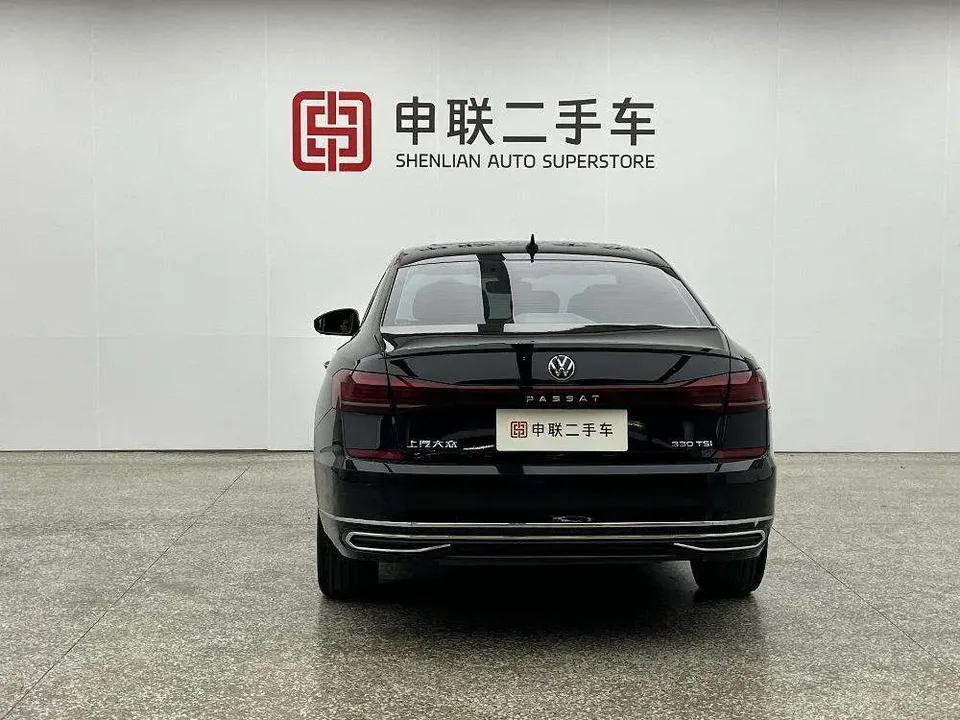 Volkswagen Passat Passat 2022 330TSI Deluxe Edition 2023 — миниатюра 2