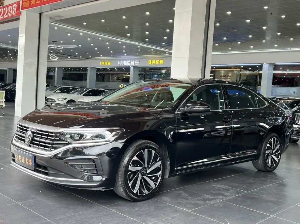 Volkswagen Passat 2023