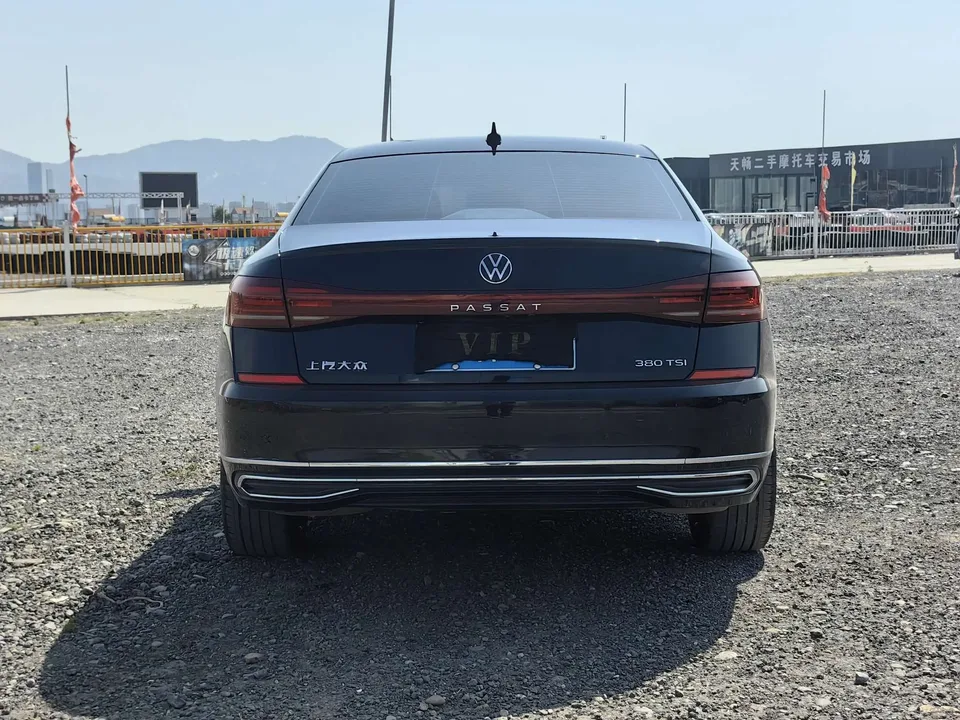 Volkswagen Passat Passat 2023 380TSI Deluxe Edition 2024 — миниатюра 5