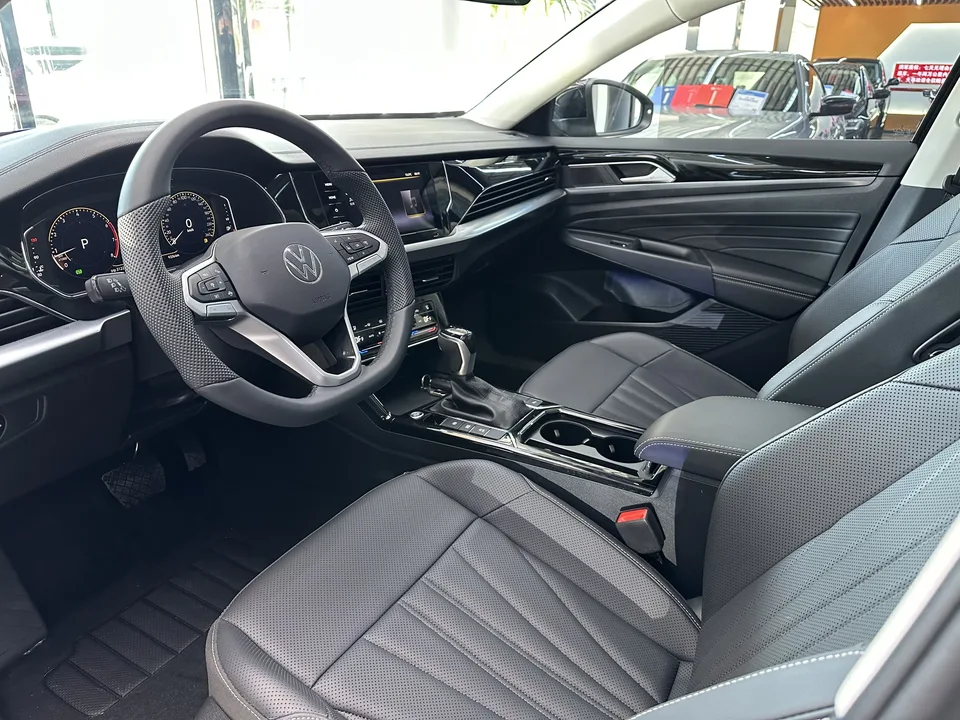 Volkswagen Passat Passat 2025 Outstanding Model 380TSI Longteng Edition 2025 — миниатюра 5