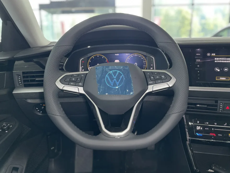 Volkswagen Passat 2026 Passat Outstanding Edition 380TSI Starry Sky Dragon Edition 2026 — миниатюра 3