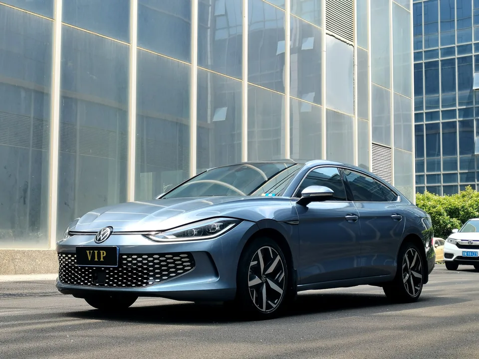 Volkswagen Lamando Lingdu L 280TSI DSG Super Hot Flagship Edition 2023 — фото 1, купить с доставкой в Москву