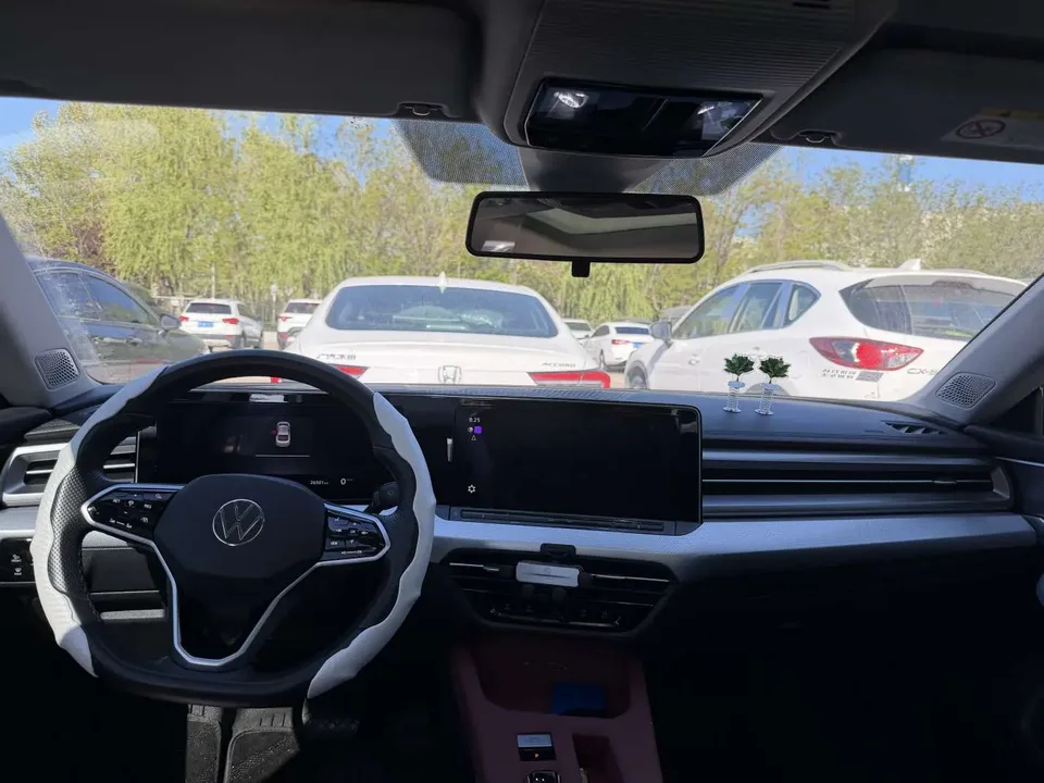Volkswagen Lamando Lingdu 2022 Lingdu L 280TSI DSG Cool Edition 2022 — thumbnail 5