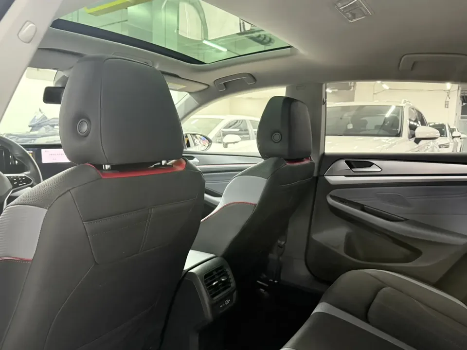 Volkswagen Lamando Lingdu 2022 Lingdu L 280TSI DSG Cool Edition 2023 — миниатюра 5