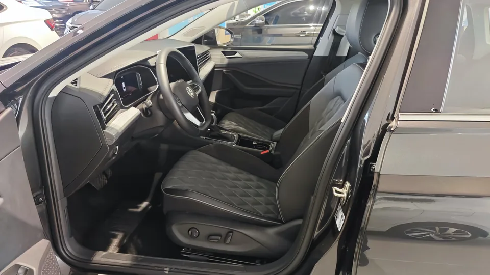 Volkswagen Sagitar Sagitar 300TSI DSG Excellence Edition 2024 — миниатюра 5