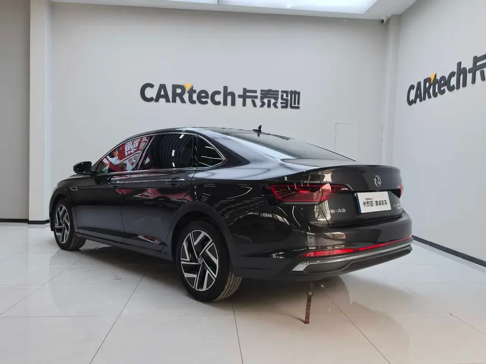 Volkswagen Sagitar 2025 Sagitar 300TSI DSG Beyond Edition 2025 — миниатюра 2