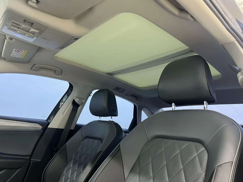 Volkswagen Sagitar 2023 Sagitar 280TSI DSG Beyond Edition 2022 — миниатюра 5