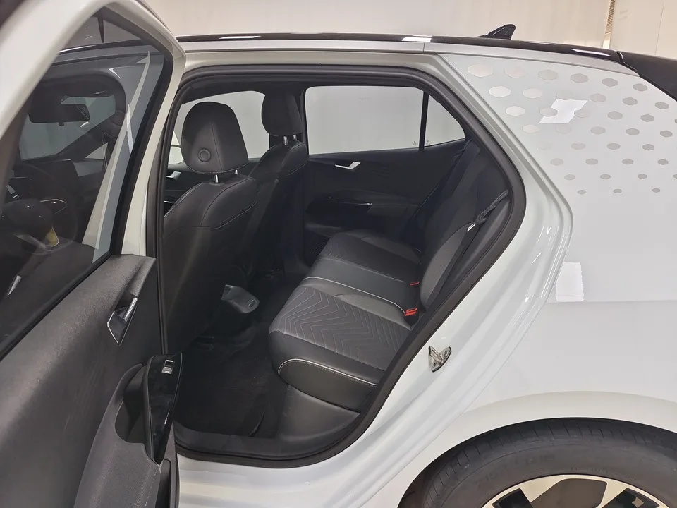 Volkswagen ID.3 Upgraded Pure Smart Edition 2023 — миниатюра 5