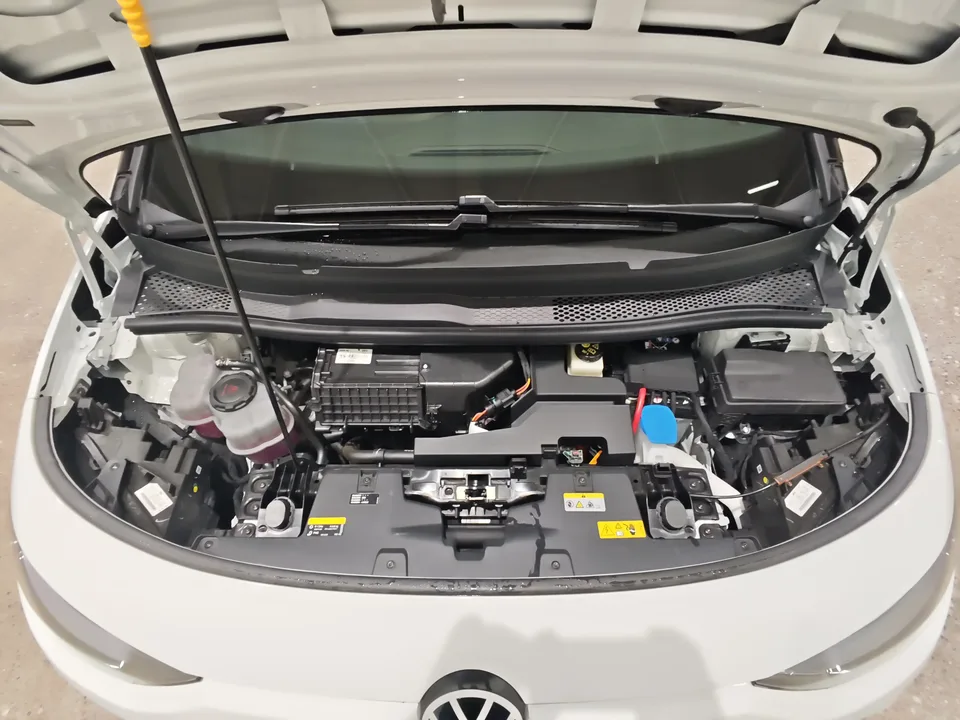 Volkswagen ID.3 Outstanding Edition 2024 — миниатюра 3