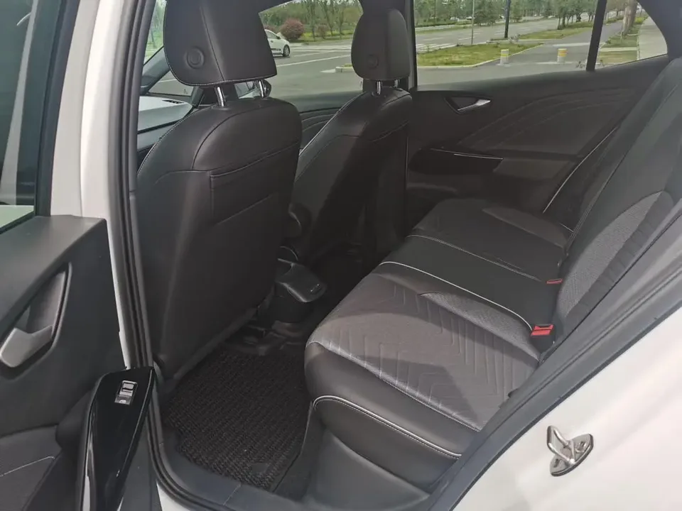 Volkswagen ID.3 Pure Smart Edition 2024 — миниатюра 3
