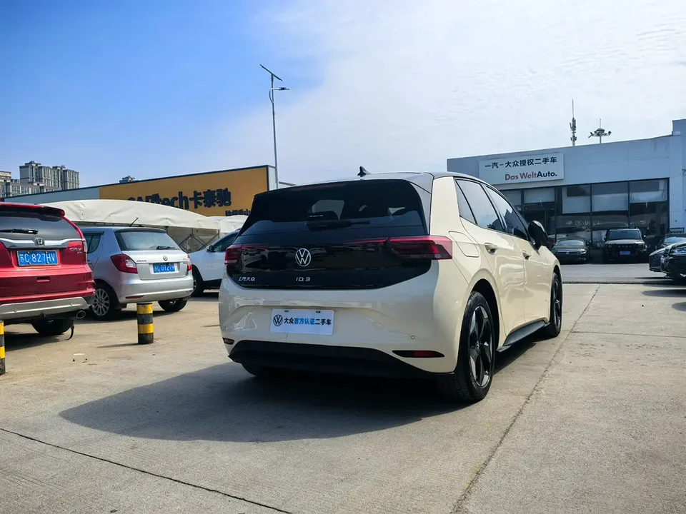 Volkswagen ID.3 Volkswagen ID.3 2025 Smart Edition 2025 — миниатюра 2