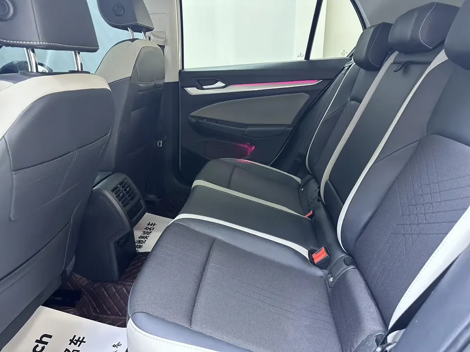 Volkswagen Golf Golf 2023 280TSI DSG Pro 2023 — миниатюра 3