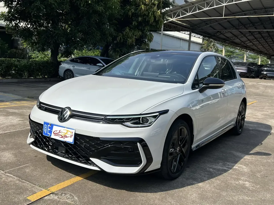 Volkswagen Golf 2024
