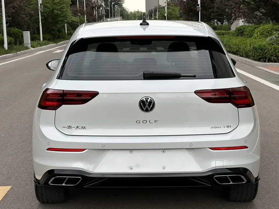 Volkswagen Golf Golf 2023 280TSI DSG R-Line Lite 2023 — миниатюра 2
