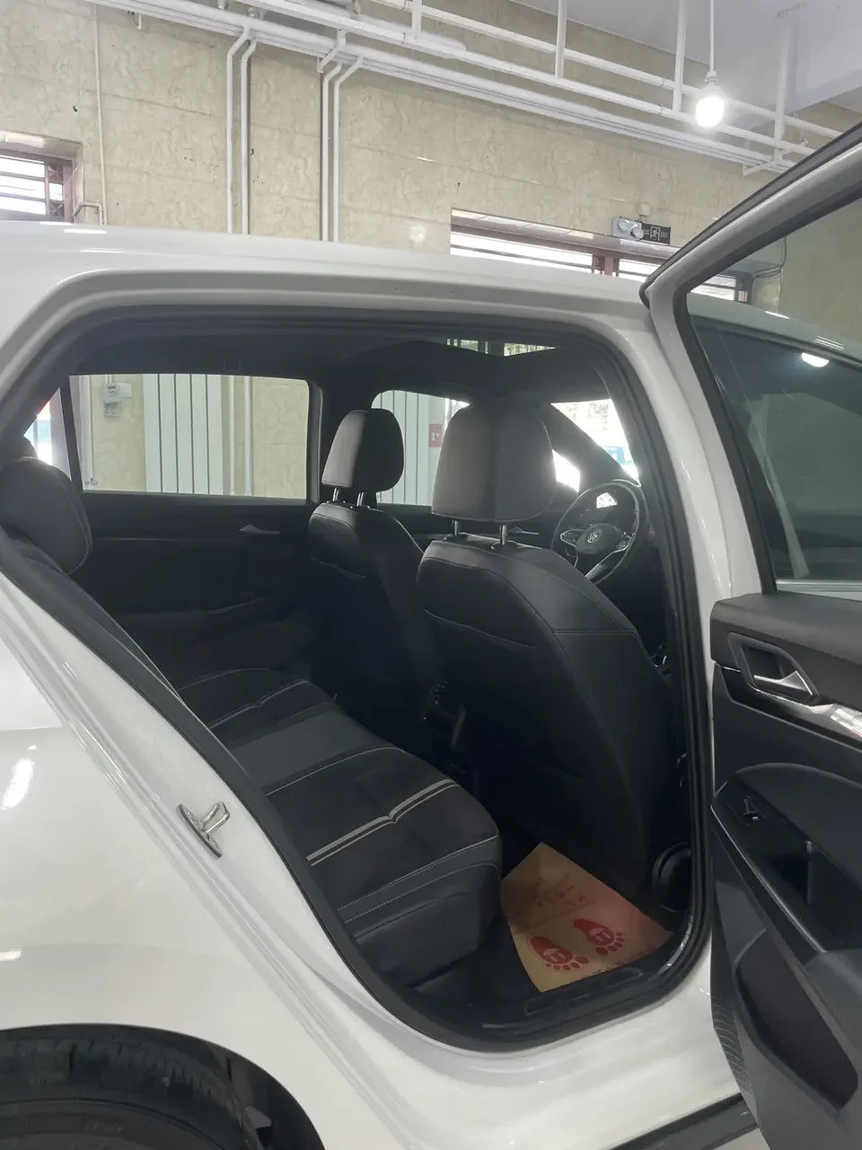 Volkswagen Golf facelift 280TSI DSG R-Line Lite 2023 — миниатюра 4
