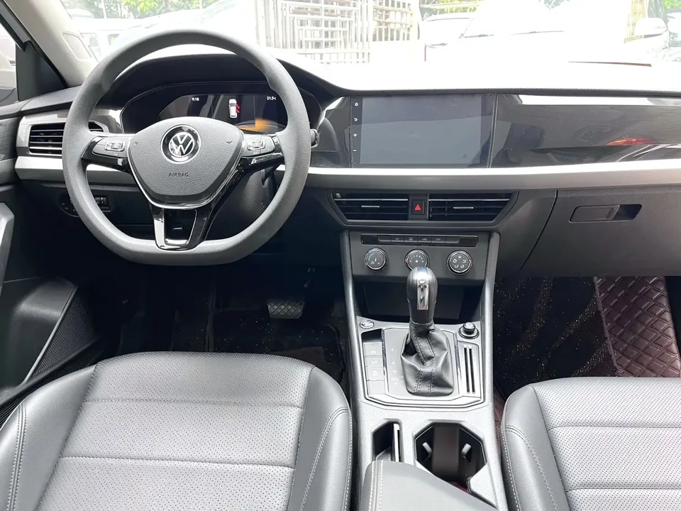 Volkswagen Lavida Lavida 2022 1.5L Automatic Comfort Edition 2022 — thumbnail 4