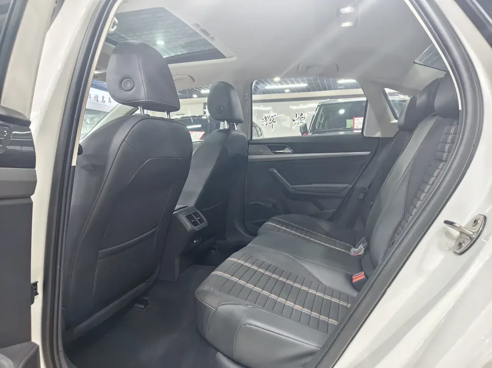 Volkswagen Lavida Lavida 2022 280TSI DSG Comfort Edition 2022 — миниатюра 3
