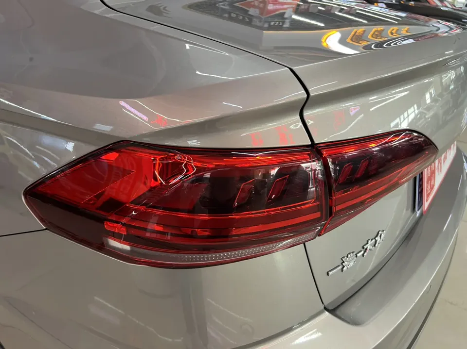 Volkswagen Bora Bora 2023 200TSI DSG Joy Travel PRO Edition 2023 — thumbnail 3