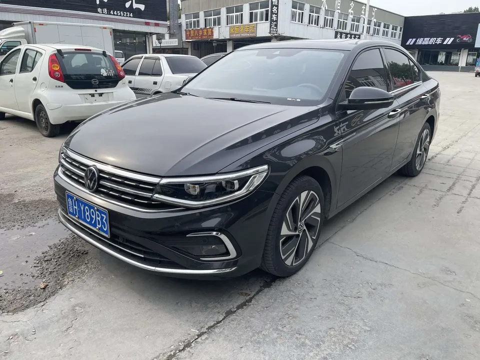 Volkswagen Bora Bora 2023 280TSI DSG Premium Edition 2022 — фото 1, купить с доставкой в Москву