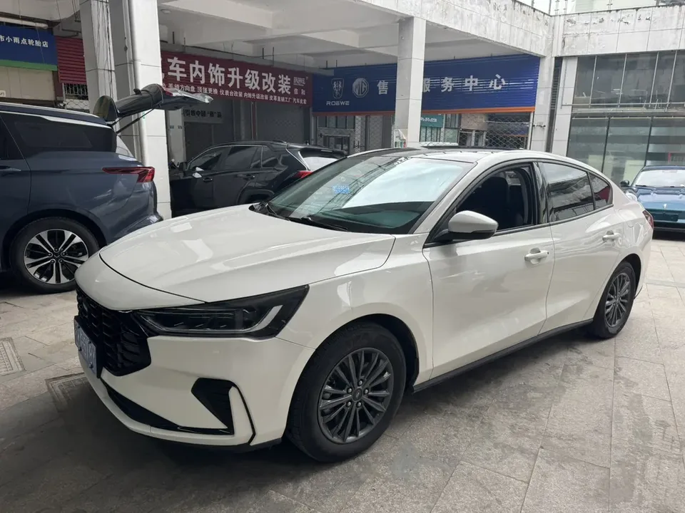 Ford Focus 2023