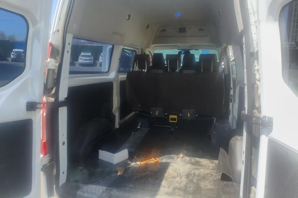 Ford Transit Transit 2019 2.0T gasoline manual multi-purpose commercial vehicle center axle center roof 6 seats National VI 2022 — миниатюра 2
